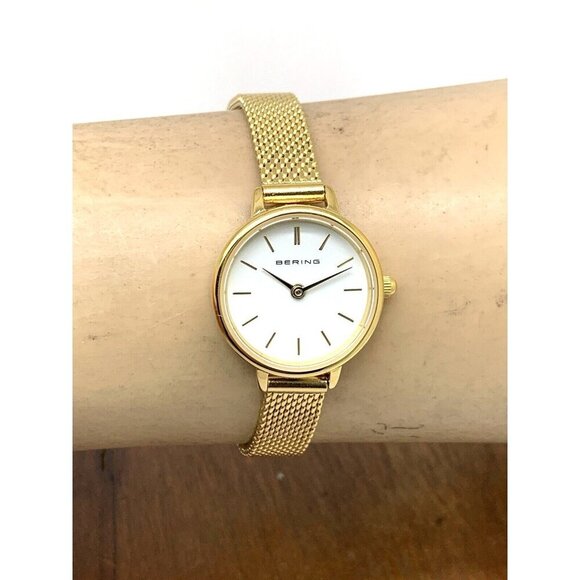 Bering Womens Watch 11022-334 Quartz White Dial Gold Stainless Steel Petite 22mm - Picture 11 of 14